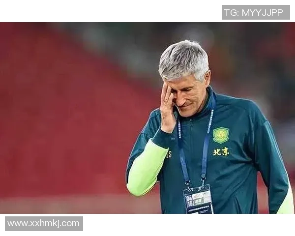 缅怀世界足坛传奇巨星去世引发球迷无限追思与深情回忆