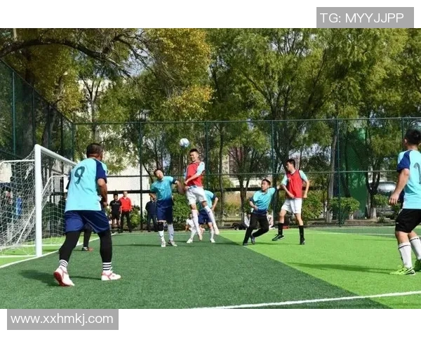 聚焦绿茵场巨星专访讲述球员逐梦之路与赛场内外精彩故事